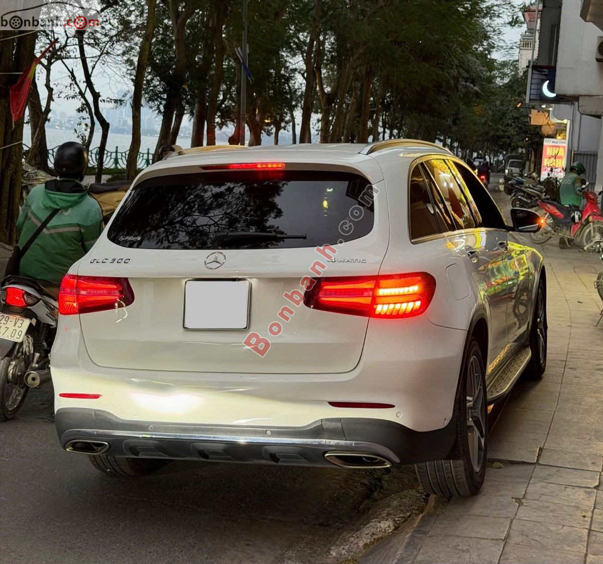 Bán ô tô Mercedes Benz GLC 300 4Matic - 2016 - xe cũ