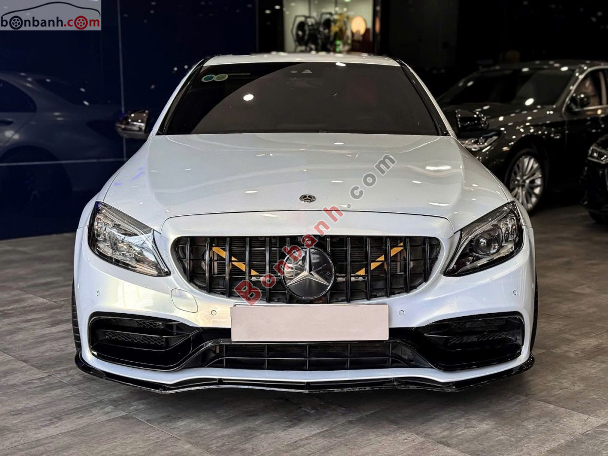 Bán ô tô Mercedes Benz C class C300 AMG - 2019 - xe cũ