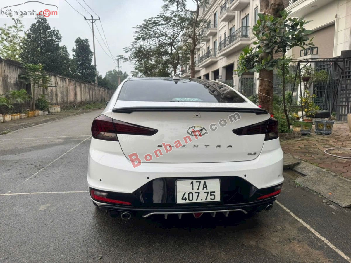 Bán ô tô Hyundai Elantra 1.6 AT - 2021 - xe cũ