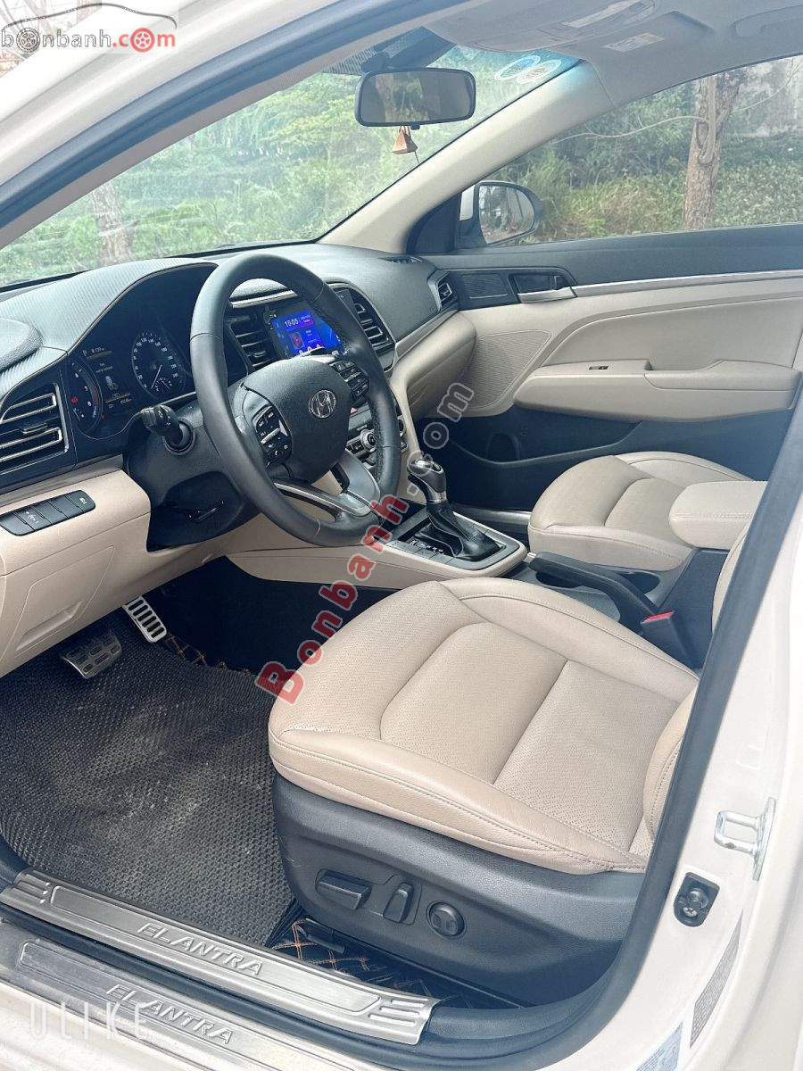 Bán ô tô Hyundai Elantra 2.0 AT - 2020 - xe cũ