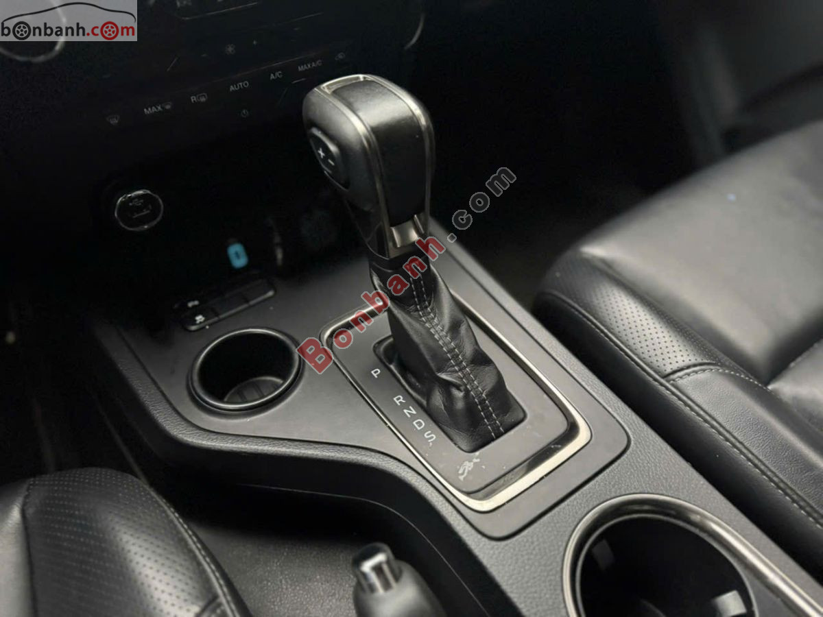 Bán ô tô Ford Everest Titanium 2.0L 4x2 AT - 2020 - xe cũ