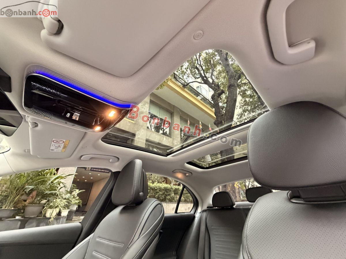 Bán ô tô Mercedes Benz C class C300 AMG - 2022 - xe cũ