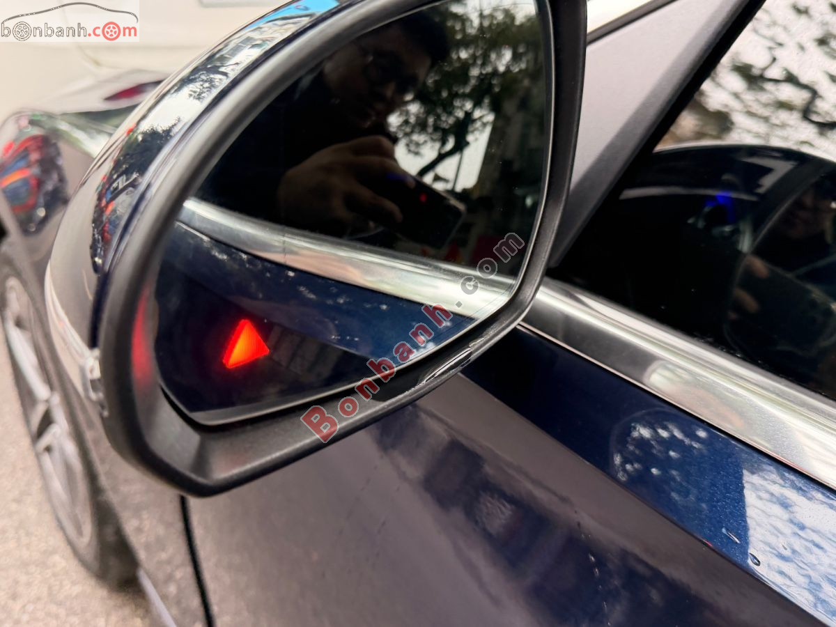 Bán ô tô Mercedes Benz C class C300 AMG - 2022 - xe cũ