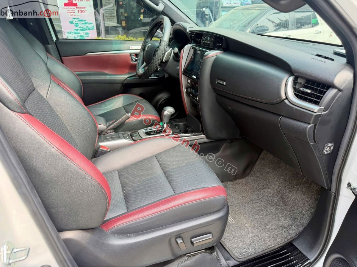 Bán ô tô Toyota Fortuner Legender 2.4L 4x2 AT - 2024 - xe cũ