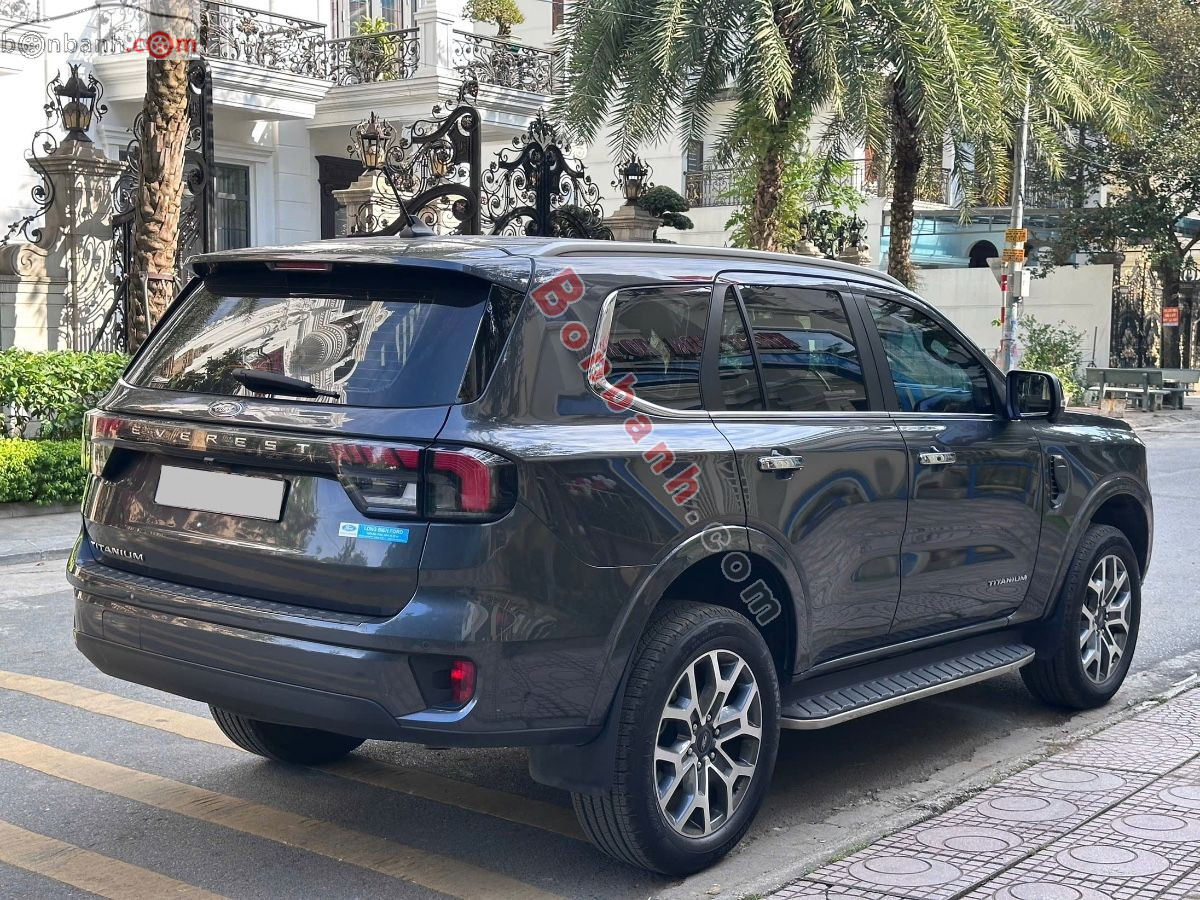Bán ô tô Ford Everest Titanium Plus 2.0L 4x4 AT - 2024 - xe cũ