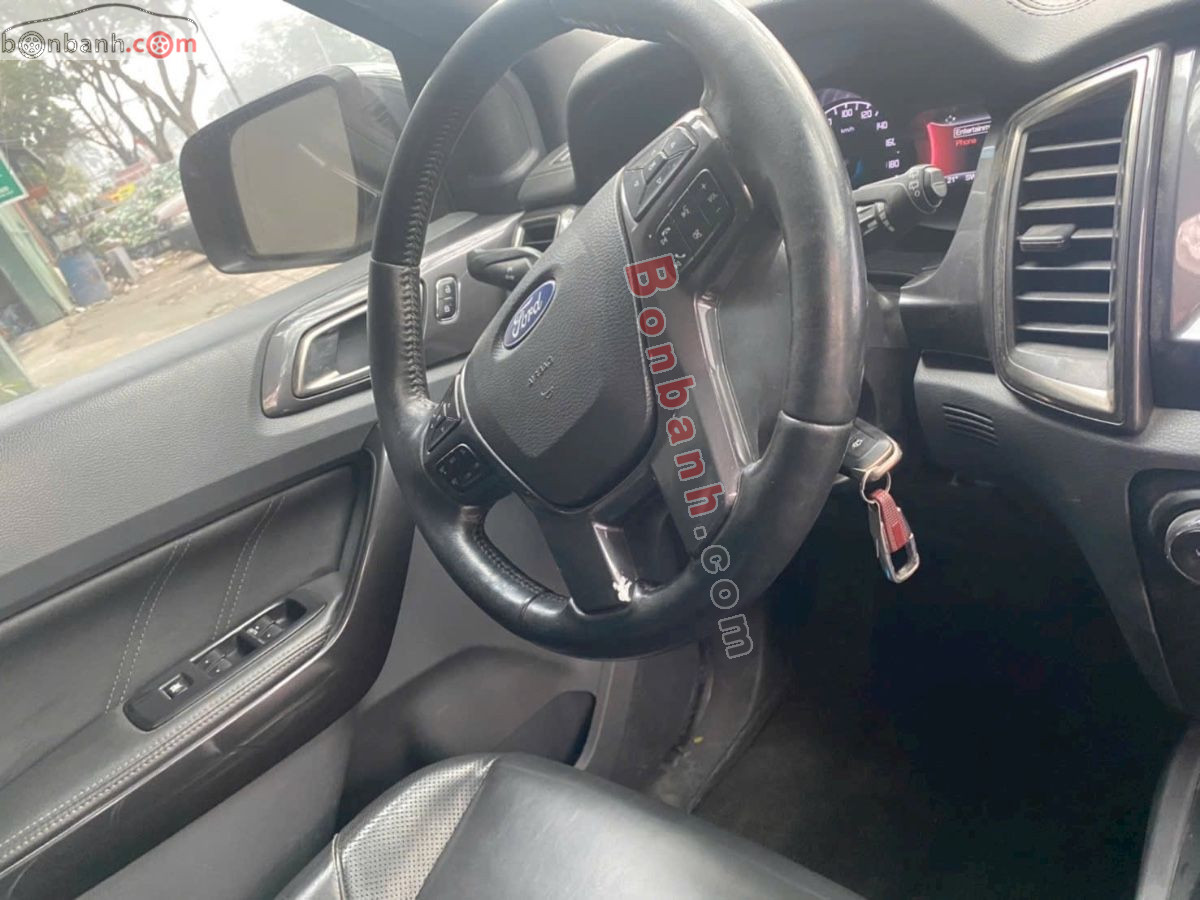 Bán ô tô Ford Everest Titanium 2.2L 4x2 AT - 2016 - xe cũ