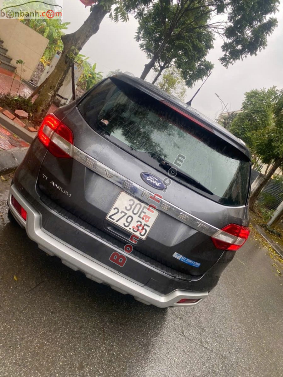 Bán ô tô Ford Everest Titanium 2.2L 4x2 AT - 2016 - xe cũ