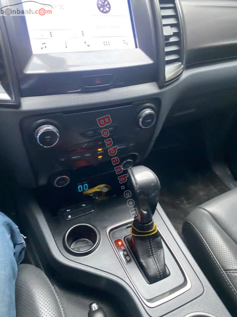 Bán ô tô Ford Everest Titanium 2.2L 4x2 AT - 2016 - xe cũ