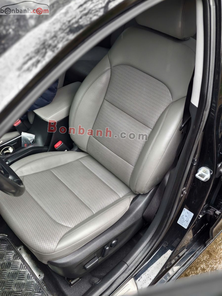 Bán ô tô Hyundai Elantra 2.0 AT - 2018 - xe cũ