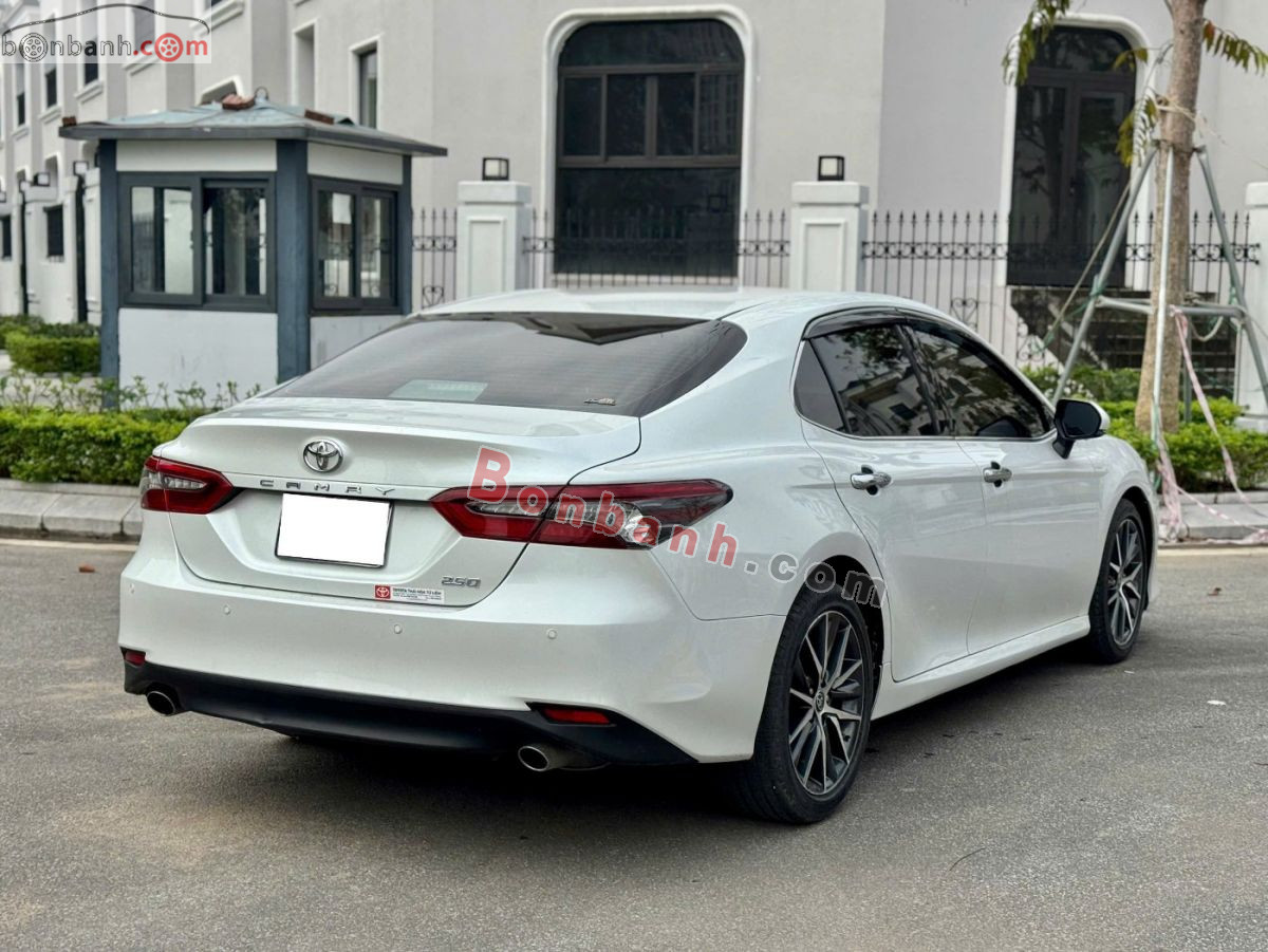 Bán ô tô Toyota Camry 2.5Q - 2022 - xe cũ