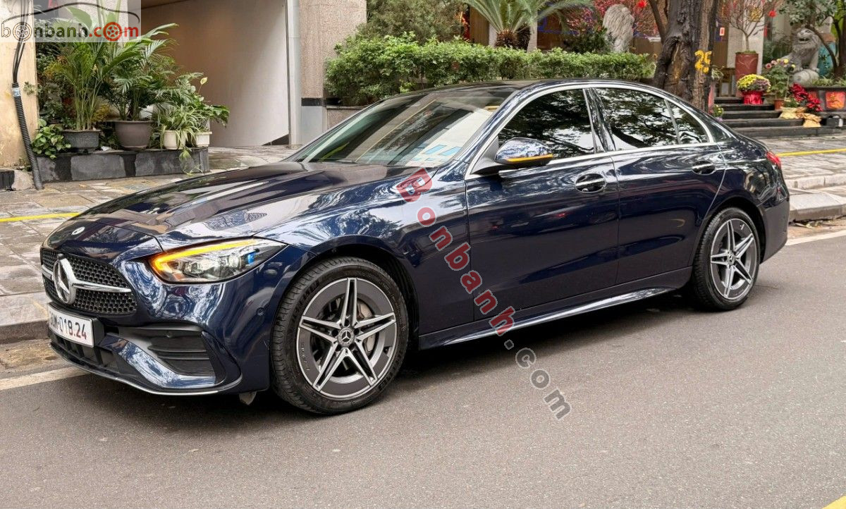 Bán ô tô Mercedes Benz C class C300 AMG - 2022 - xe cũ