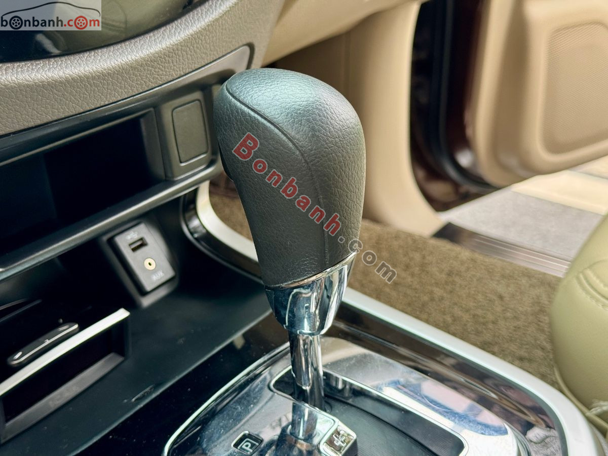 Bán ô tô Nissan Navara EL 2.5 AT 2WD - 2019 - xe cũ