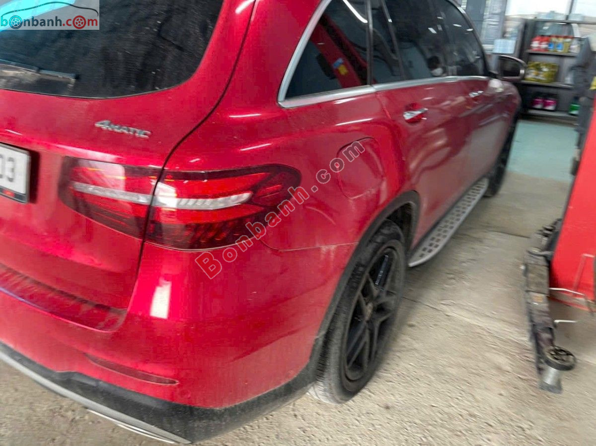 Bán ô tô Mercedes Benz GLC 300 4Matic - 2018 - xe cũ