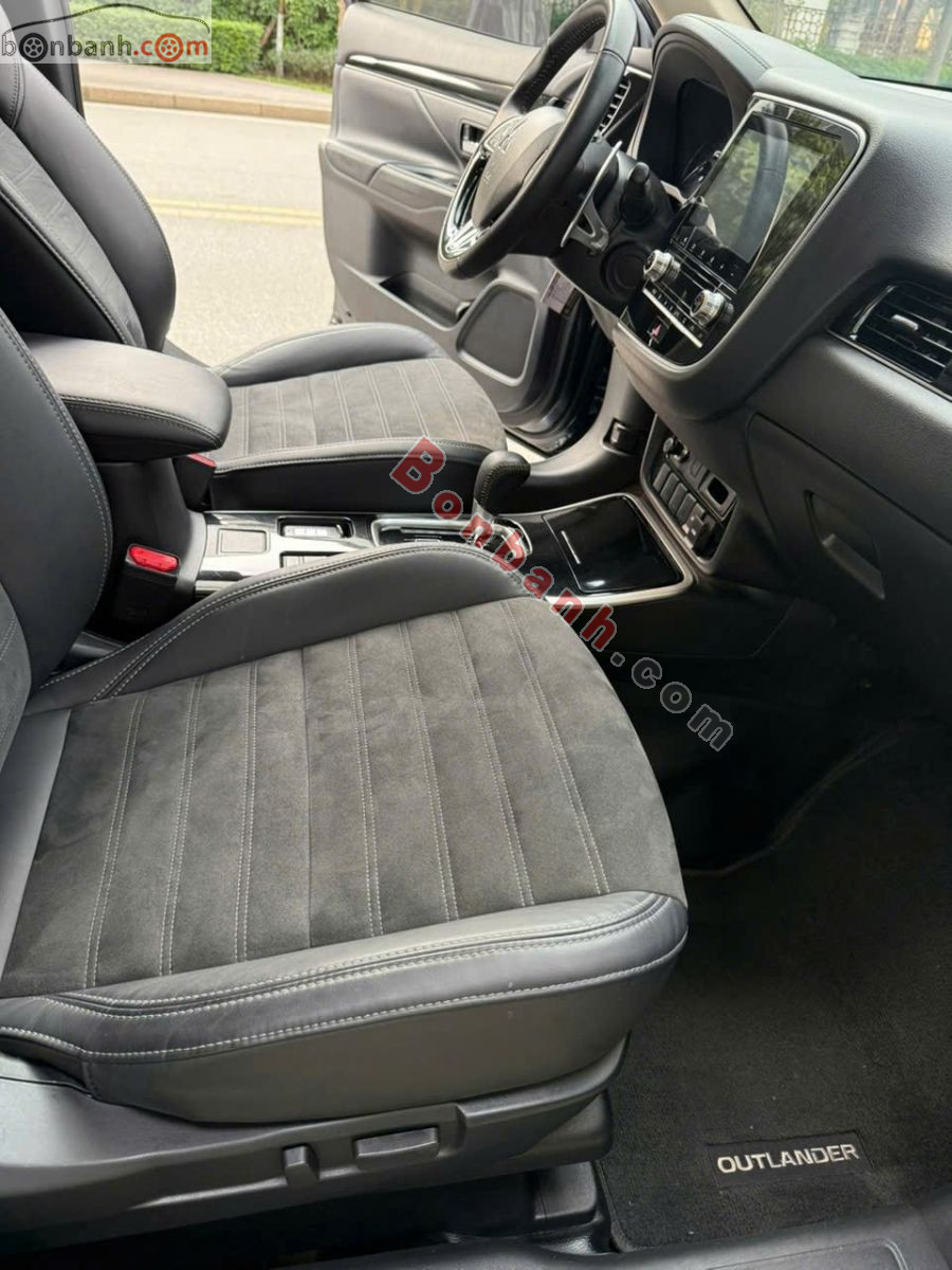 Bán ô tô Mitsubishi Outlander 2.0 CVT - 2023 - xe cũ