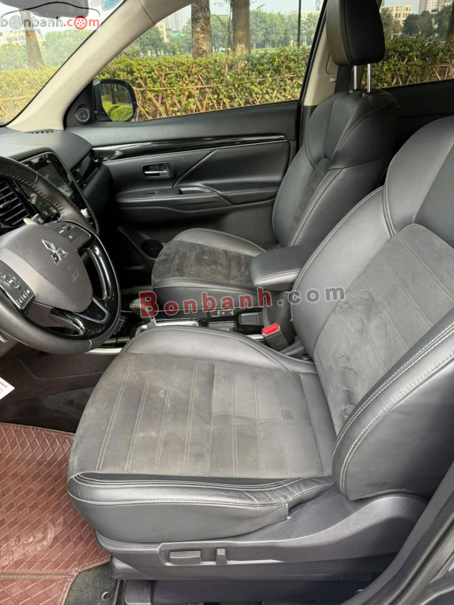 Bán ô tô Mitsubishi Outlander 2.0 CVT - 2023 - xe cũ