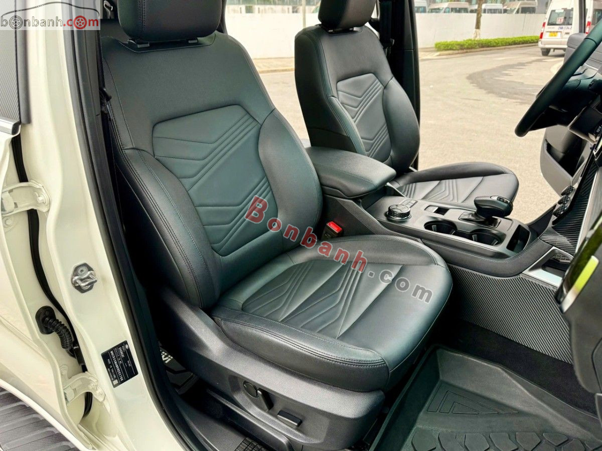 Bán ô tô Ford Everest Titanium Plus 2.0L 4x4 AT - 2024 - xe cũ