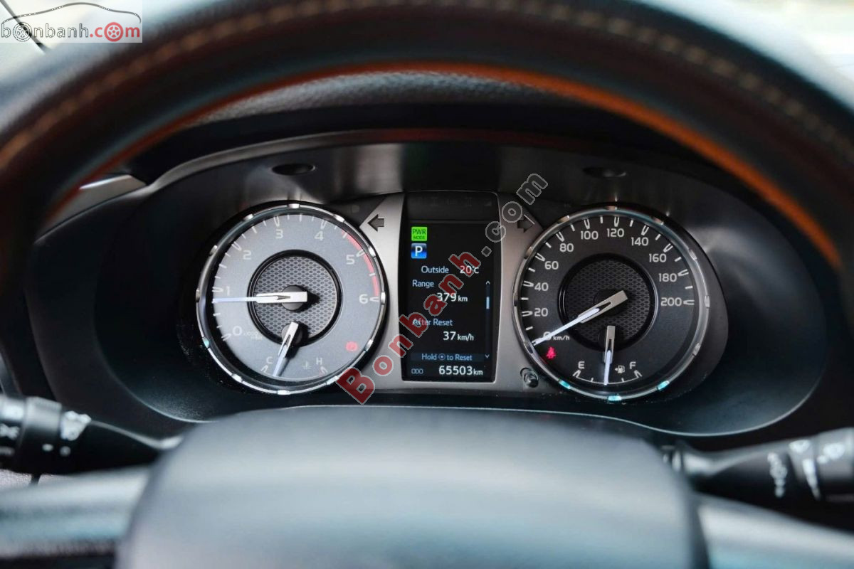 Bán ô tô Toyota Hilux 2.4L 4x2 AT - 2021 - xe cũ