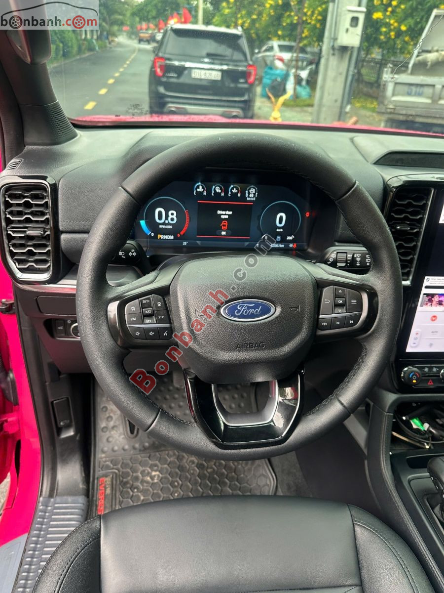 Bán ô tô Ford Everest Titanium Plus 2.0L 4x4 AT - 2024 - xe cũ