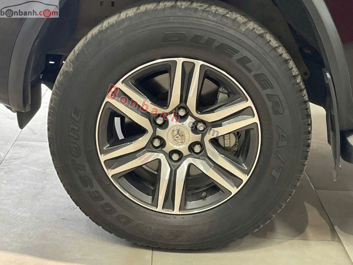Bán ô tô Toyota Fortuner 2.4L 4x2 AT - 2022 - xe cũ