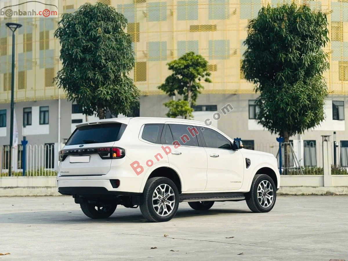 Bán ô tô Ford Everest Titanium 2.0L 4x2 AT - 2022 - xe cũ