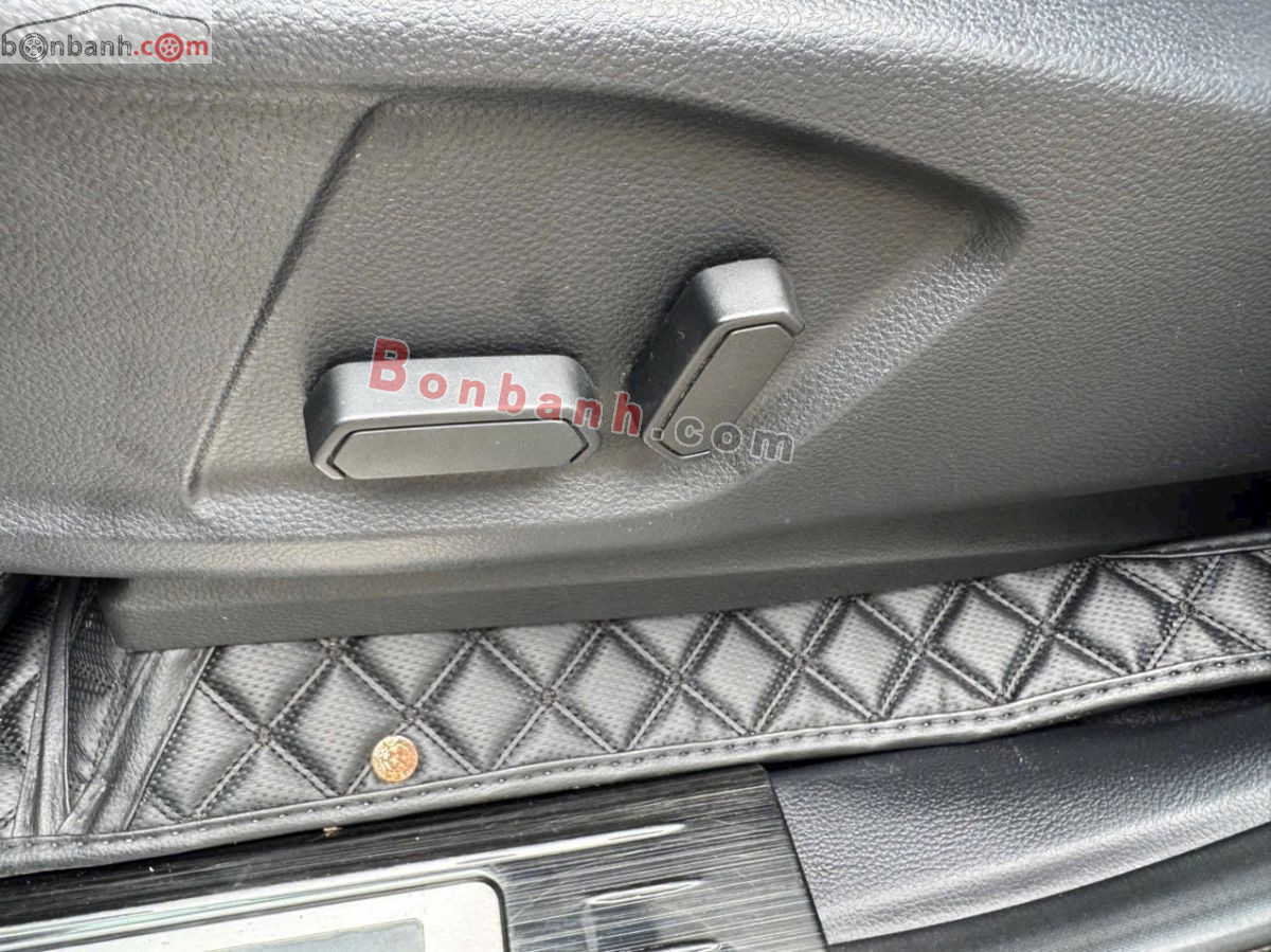 Bán ô tô Ford Everest Titanium 2.0L 4x4 AT - 2019 - xe cũ