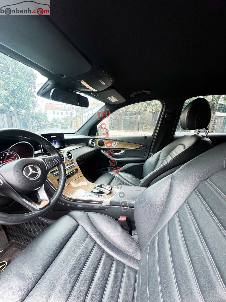 Bán ô tô Mercedes Benz GLC 250 4Matic - 2017 - xe cũ
