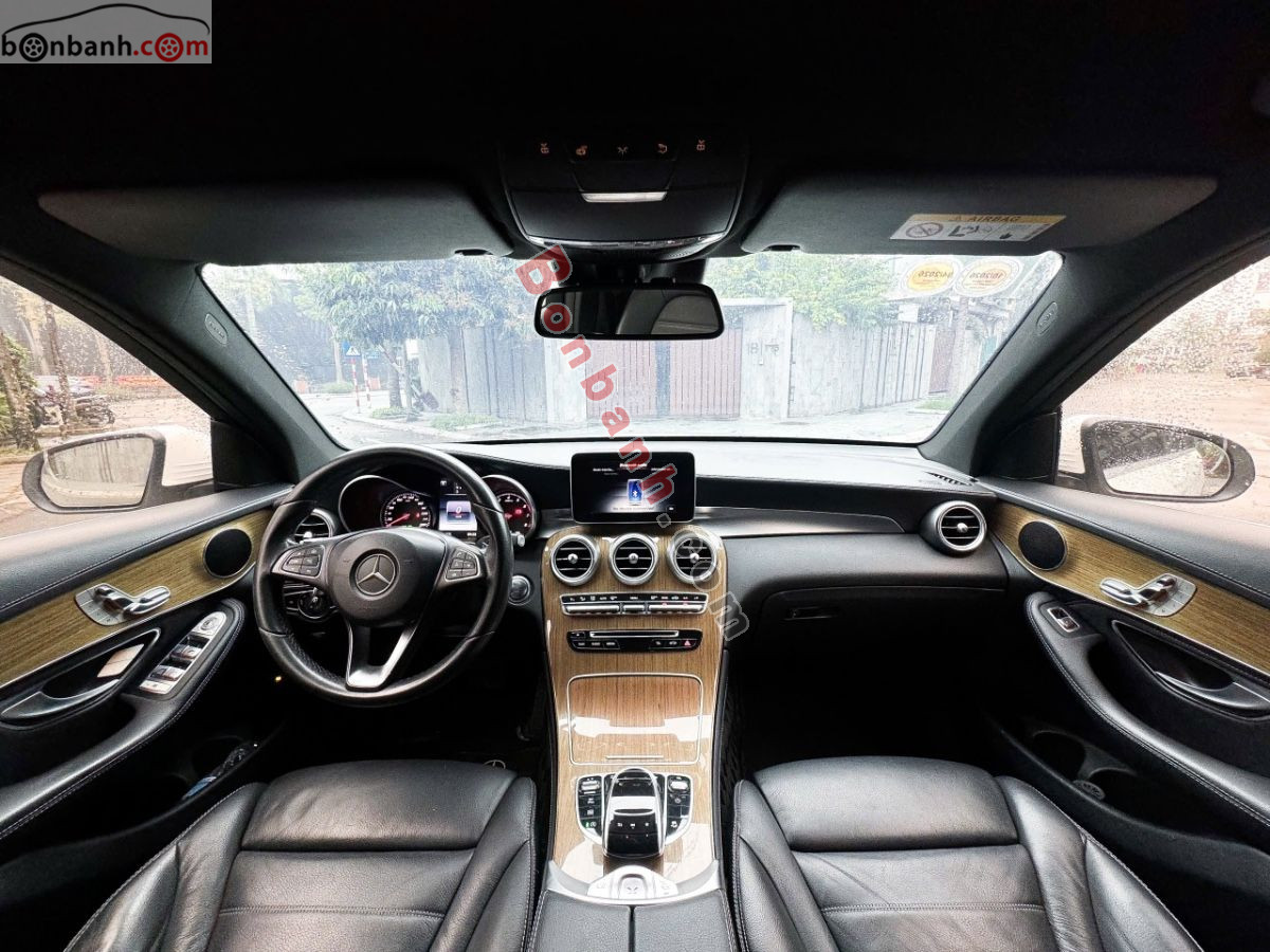 Bán ô tô Mercedes Benz GLC 250 4Matic - 2017 - xe cũ