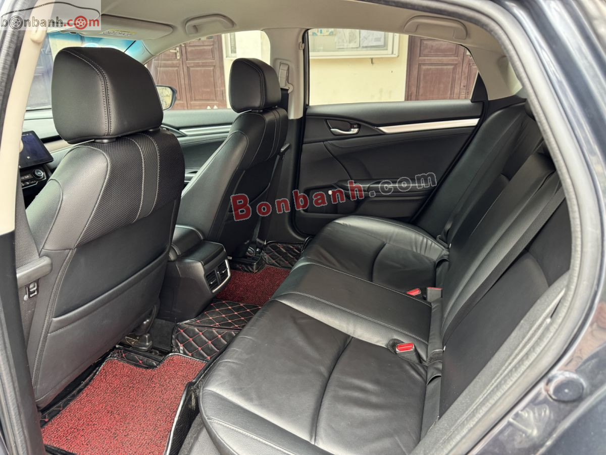 Bán ô tô Honda Civic 1.8 E - 2018 - xe cũ