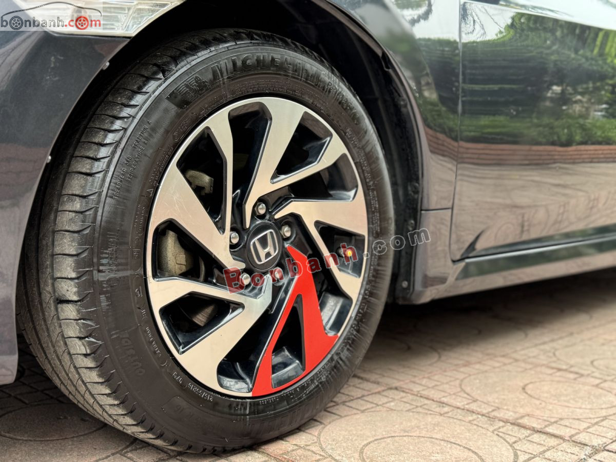 Bán ô tô Honda Civic 1.8 E - 2018 - xe cũ