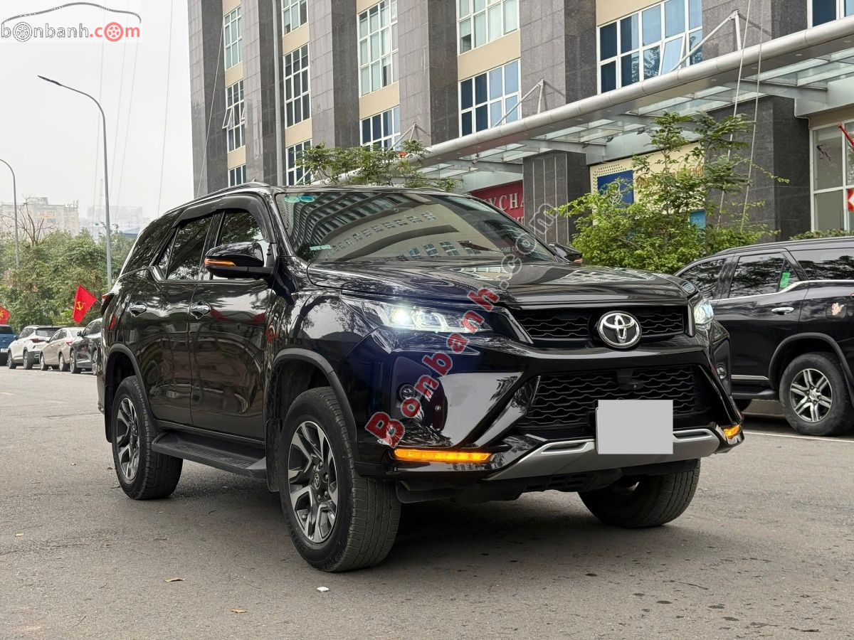 Bán ô tô Toyota Fortuner 2.4G 4x2 AT Legender - 2021 - xe cũ