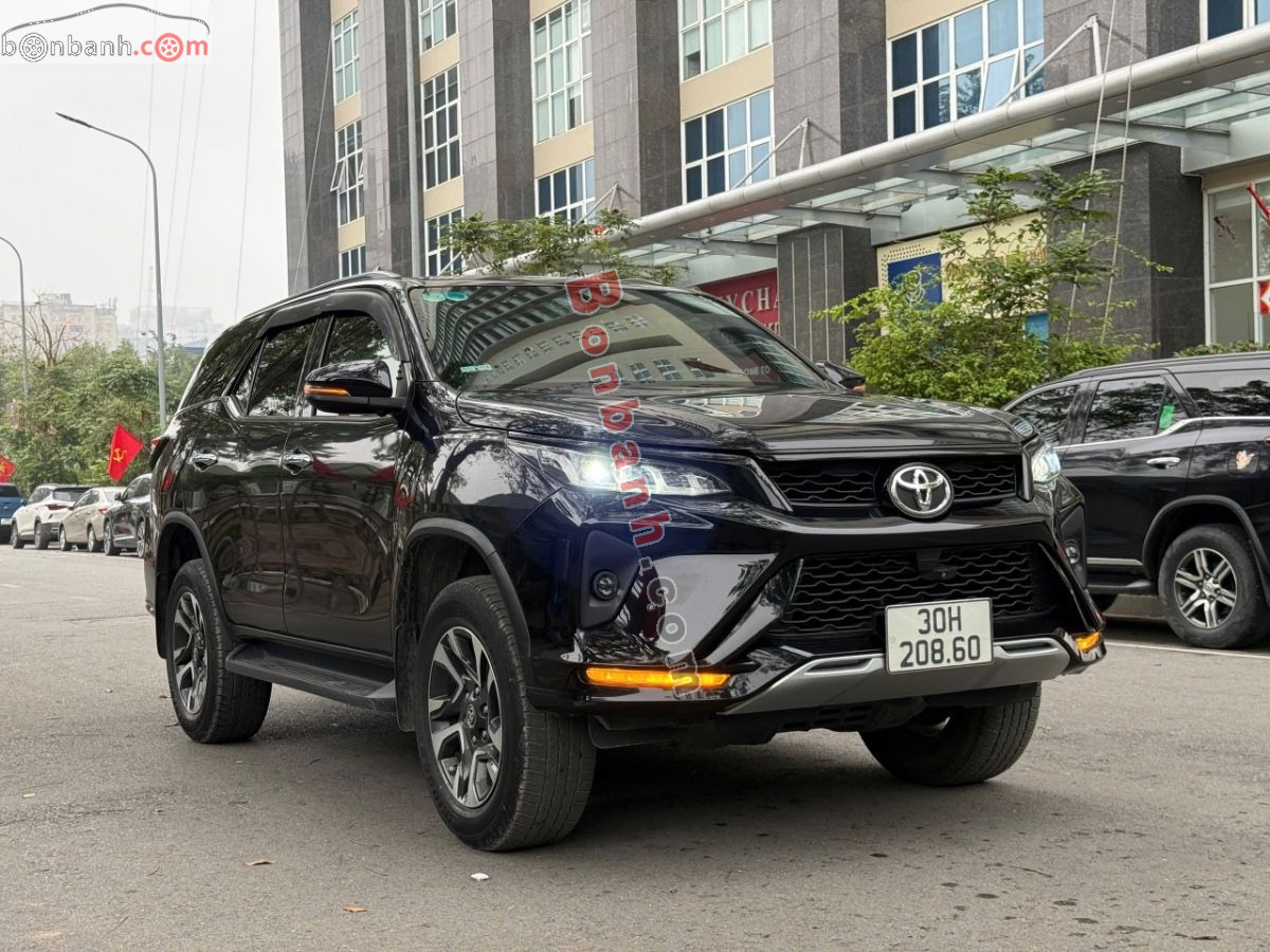 Bán ô tô Toyota Fortuner 2.4G 4x2 AT Legender - 2021 - xe cũ