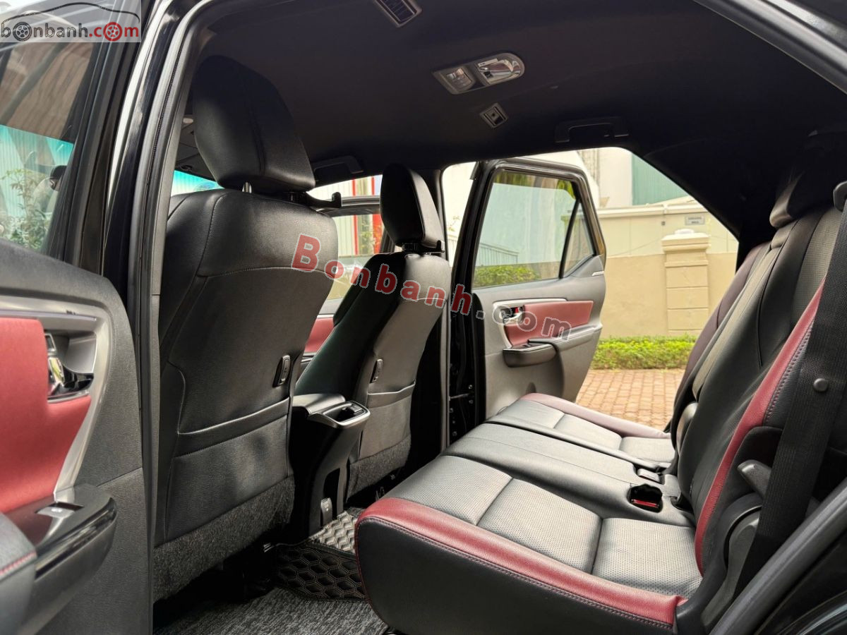 Bán ô tô Toyota Fortuner 2.4G 4x2 AT Legender - 2021 - xe cũ