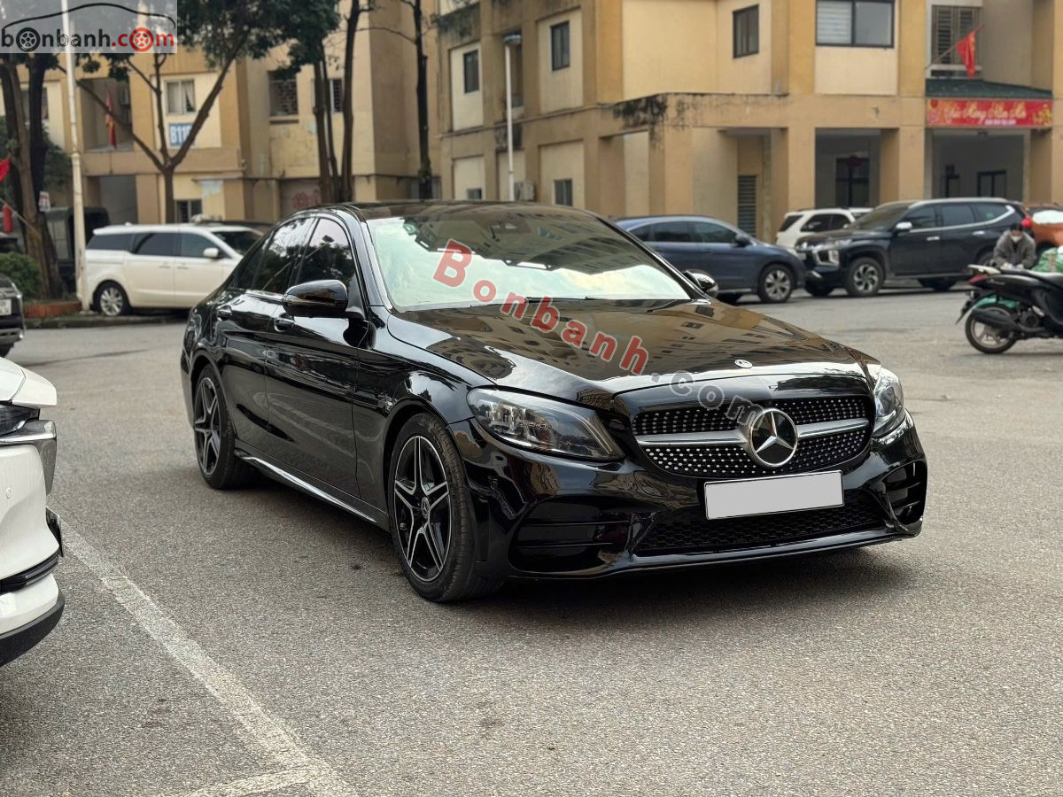 Bán ô tô Mercedes Benz C class C300 AMG - 2021 - xe cũ