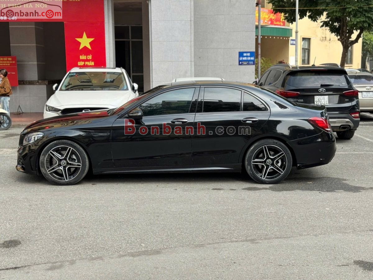 Bán ô tô Mercedes Benz C class C300 AMG - 2021 - xe cũ