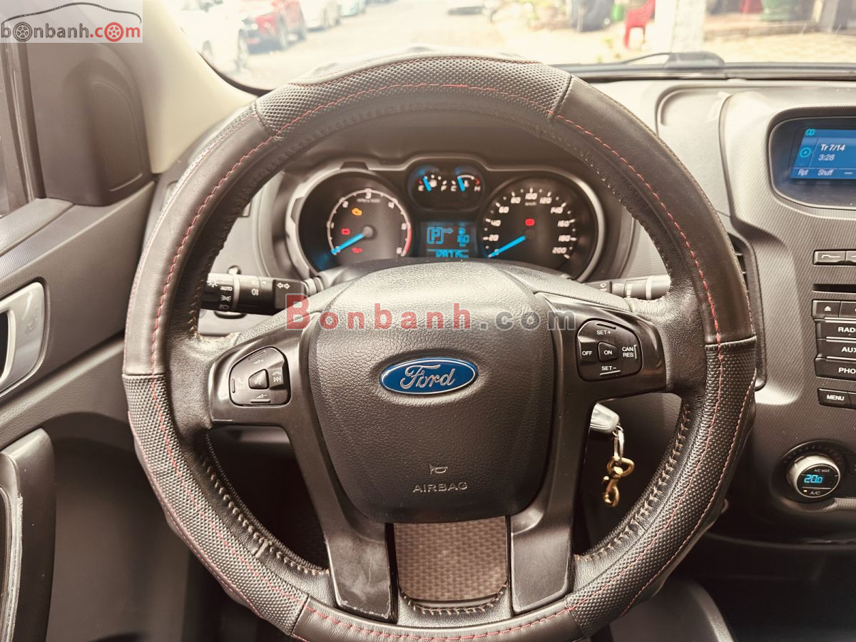 Bán ô tô Ford Ranger Wildtrak 3.2L 4x4 AT - 2015 - xe cũ