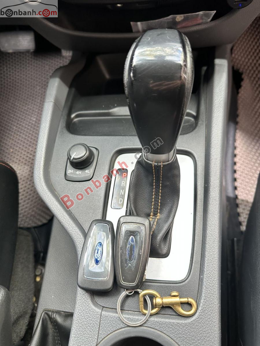 Bán ô tô Ford Ranger Wildtrak 3.2L 4x4 AT - 2015 - xe cũ