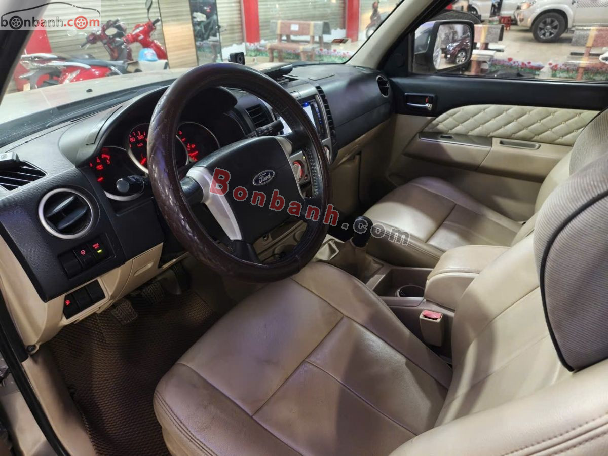 Bán ô tô Ford Everest 2.5L 4x4 MT - 2012 - xe cũ