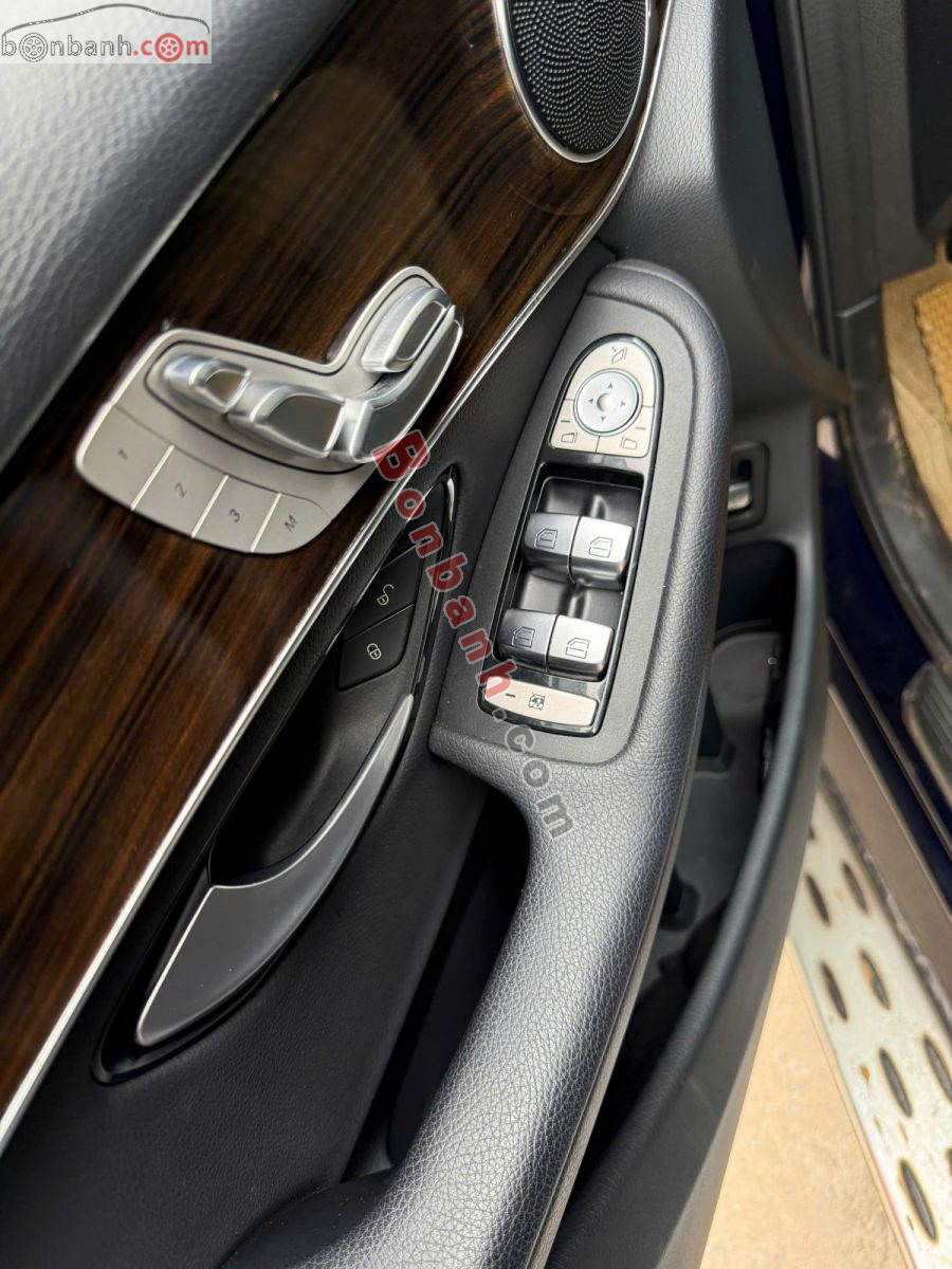 Bán ô tô Mercedes Benz GLC 200 - 2022 - xe cũ