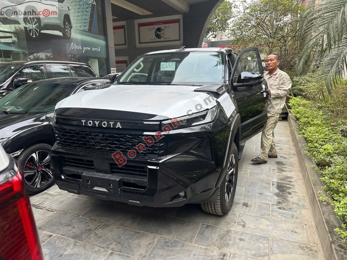 Bán ô tô Toyota Hilux Trailhunter 2.8L 4x4 AT - 2026 - xe mới