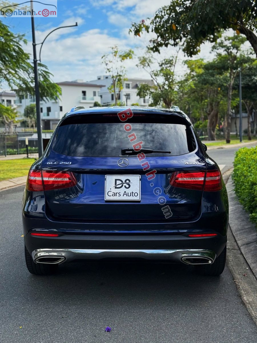 Bán ô tô Mercedes Benz GLC 250 4Matic - 2019 - xe cũ