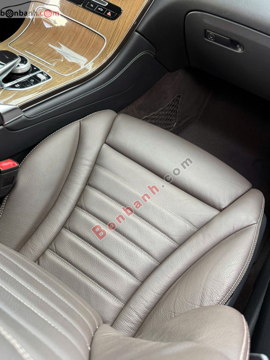 Bán ô tô Mercedes Benz GLC 250 4Matic - 2019 - xe cũ