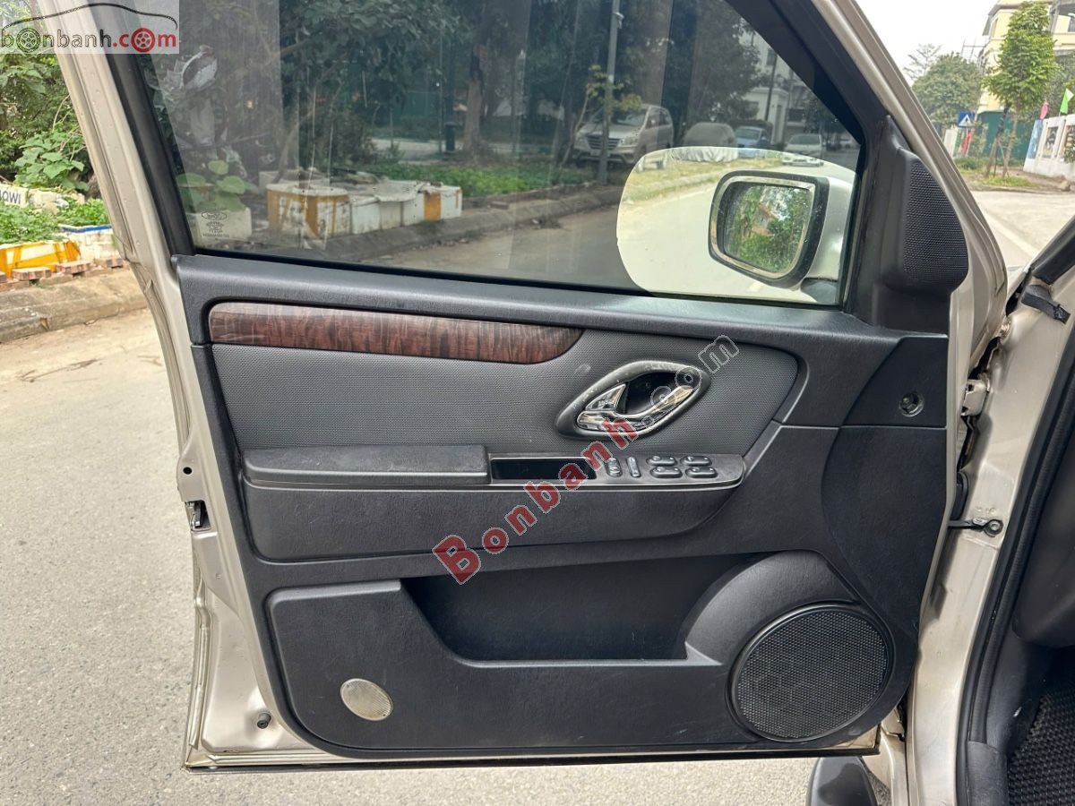 Bán ô tô Ford Escape XLT 2.3L 4x4 AT - 2010 - xe cũ