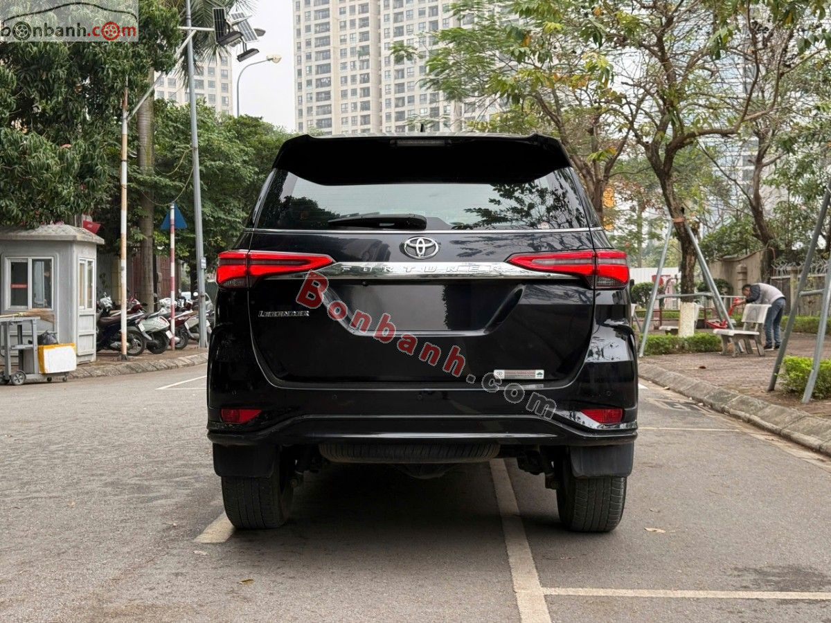 Bán ô tô Toyota Fortuner 2.4G 4x2 AT Legender - 2021 - xe cũ