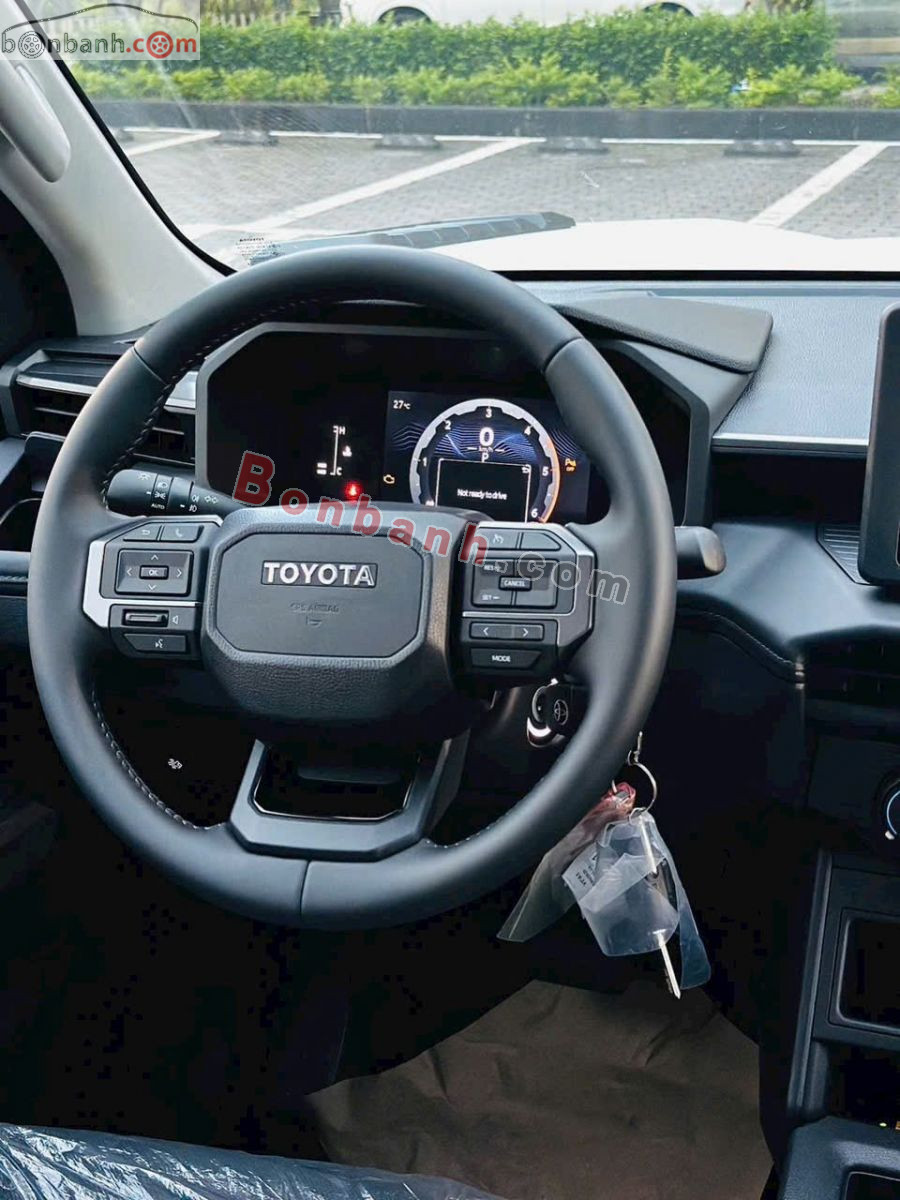 Bán ô tô Toyota Hilux Pro 2.8L 4x2 AT - 2026 - xe mới