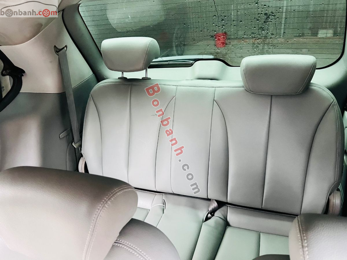 Bán ô tô Kia Carnival 2.7 MT - 2010 - xe cũ