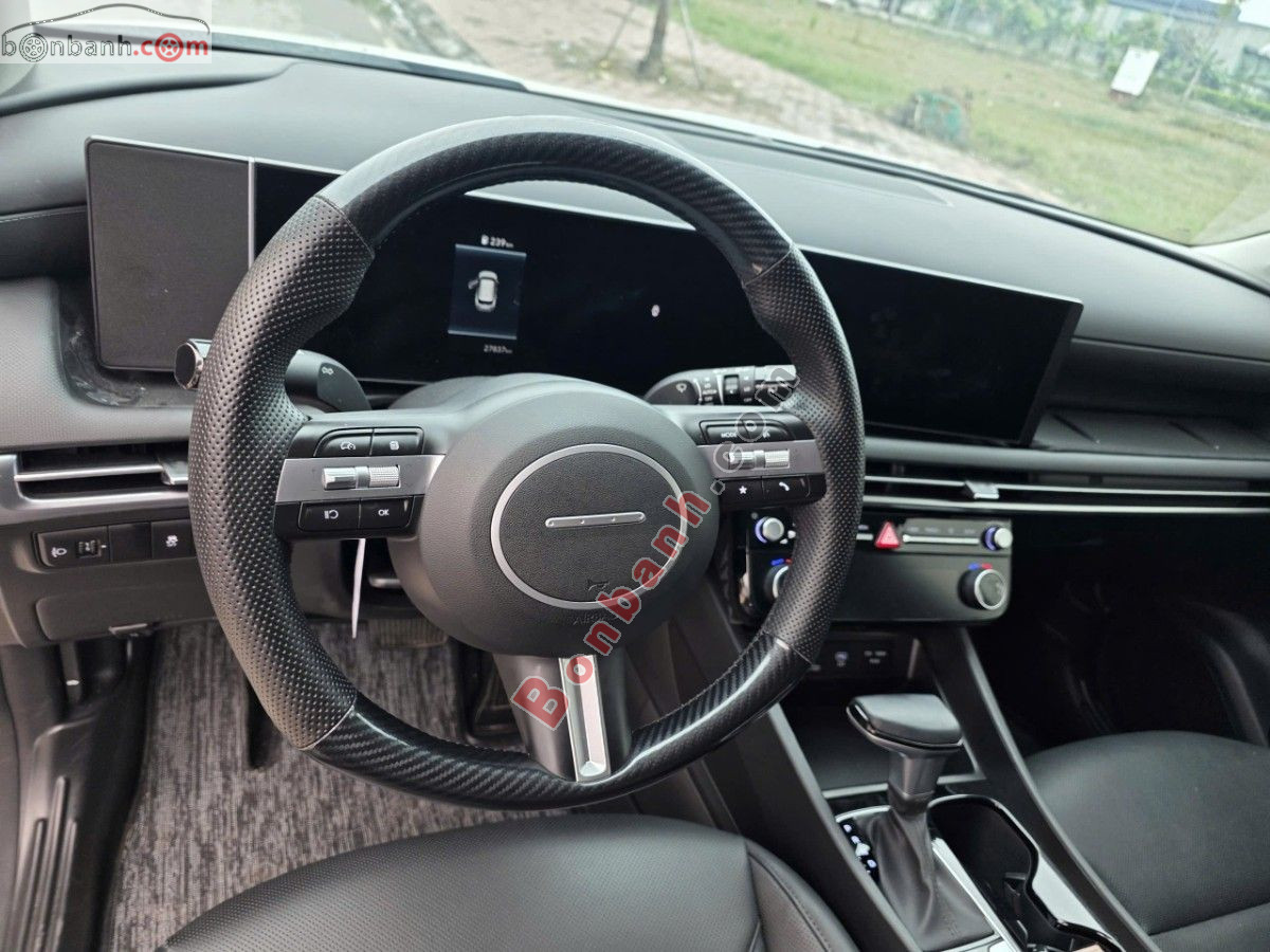 Bán ô tô Hyundai Tucson 2.0 AT Tiêu chuẩn - 2024 - xe cũ