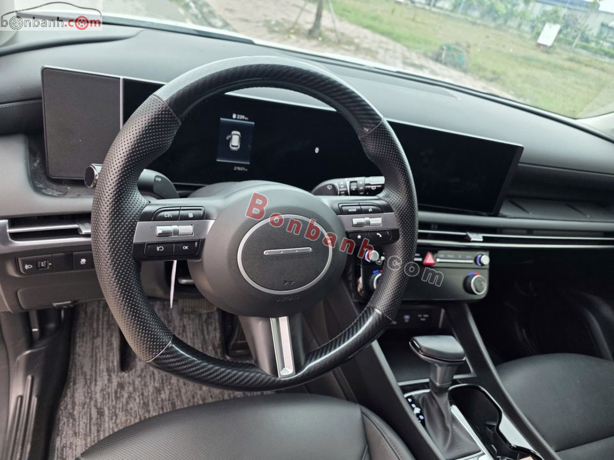 Bán ô tô Hyundai Tucson 2.0 AT Tiêu chuẩn - 2024 - xe cũ