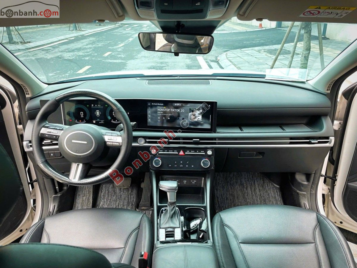 Bán ô tô Hyundai Tucson 2.0 AT Tiêu chuẩn - 2024 - xe cũ