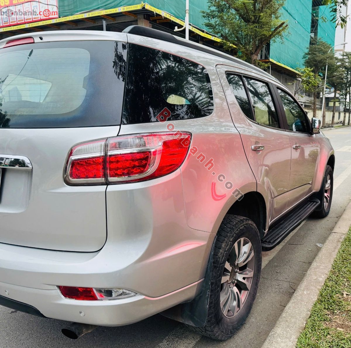 Bán ô tô Chevrolet Trailblazer LTZ 2.5L VGT 4x4 AT - 2019 - xe cũ