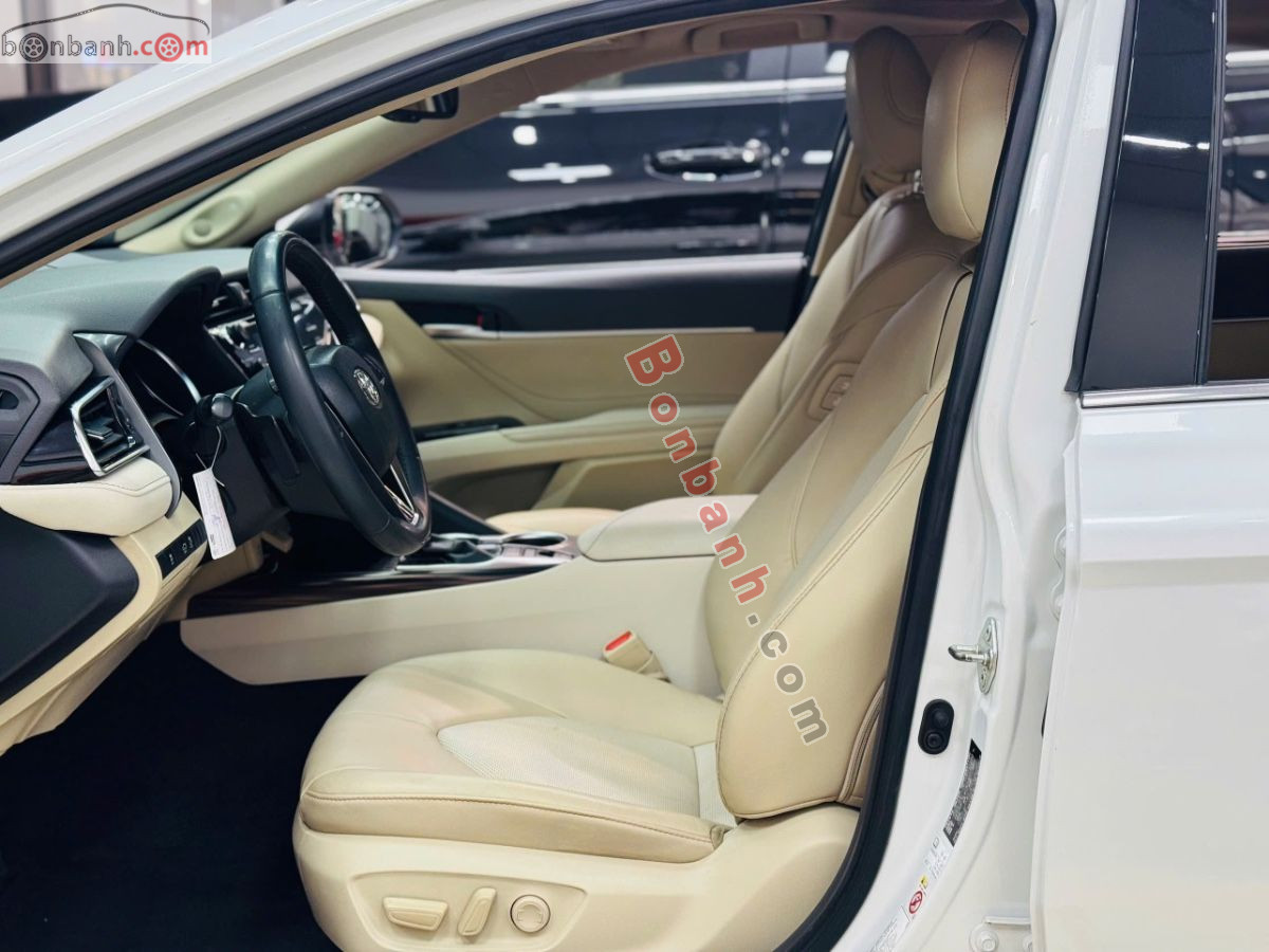 Bán ô tô Toyota Camry 2.5Q - 2021 - xe cũ